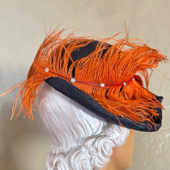 STRIKING 1940s\' NAVY STRAW HAT +  ORANGE  RHINESTONE STUDDED  OSTRICH FEATHER main image 4